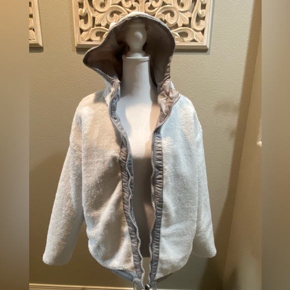 Fabletics Cher Polar Fleece Reversible Jacket NWT - Picture 3 of 5